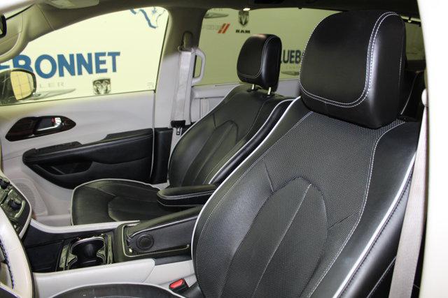 2021 Chrysler Pacifica Hybrid Limited