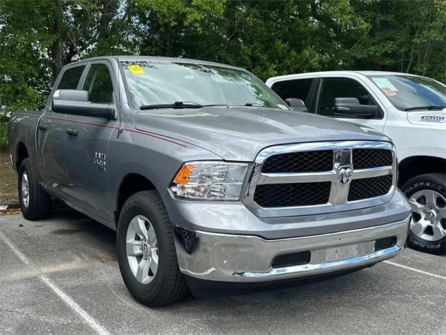 2023 RAM 1500 Classic SLT Crew Cab 4x4 57 Box