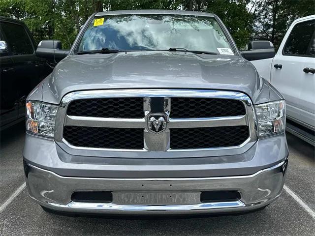 2023 RAM 1500 Classic SLT Crew Cab 4x4 57 Box
