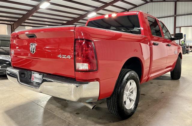 2022 RAM 1500 Classic SLT Crew Cab 4x4 57 Box