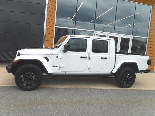 2025 Jeep Gladiator GLADIATOR NIGHTHAWK 4X4