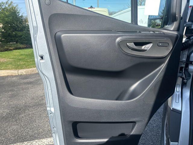 2025 Mercedes-Benz Sprinter 2500 Standard Roof 4-Cyl Diesel HO