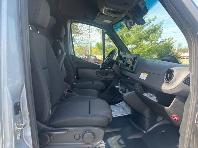 2025 Mercedes-Benz Sprinter 2500 Standard Roof 4-Cyl Diesel HO