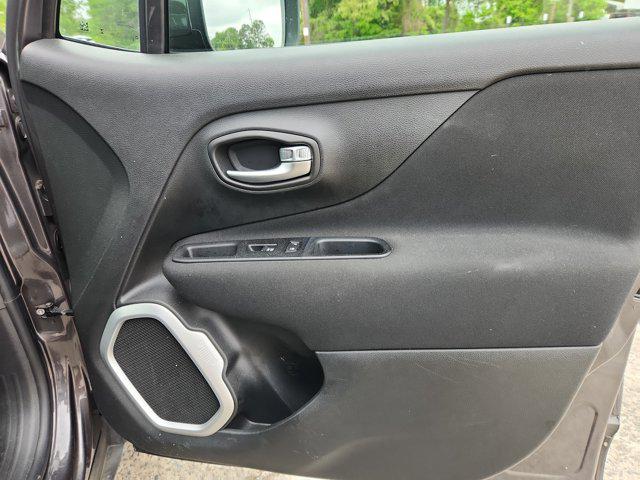 2021 Jeep Renegade Latitude FWD