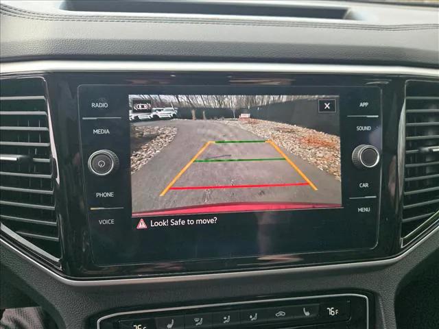 2022 Volkswagen Atlas 2.0T SE w/Technology