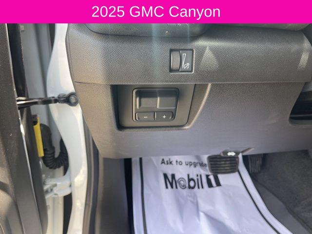 2025 GMC Canyon 4WD Elevation