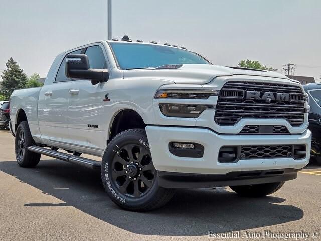 2025 RAM Ram 3500 RAM 3500 LARAMIE MEGA CAB 4X4 64 BOX