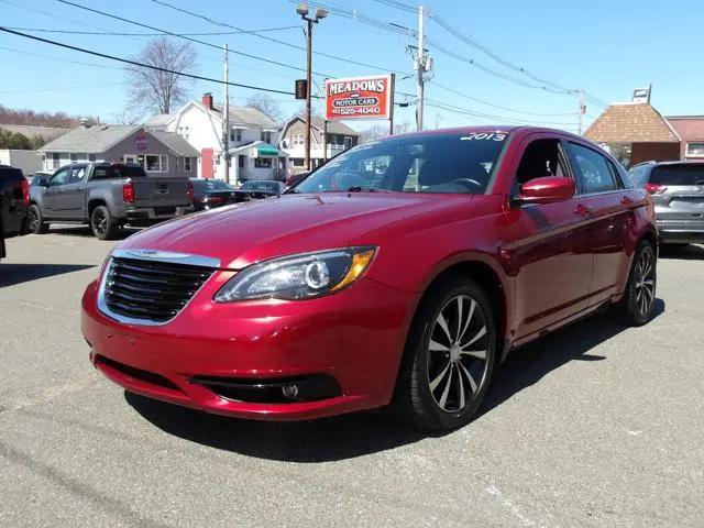 2013 Chrysler 200 Limited for sale in E. Longmeadow, MA