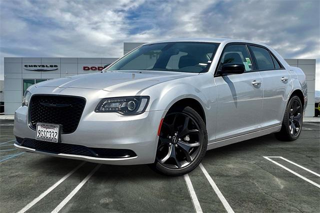 2023 Chrysler 300 Touring