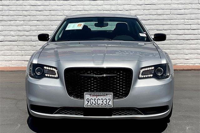 2023 Chrysler 300 Touring