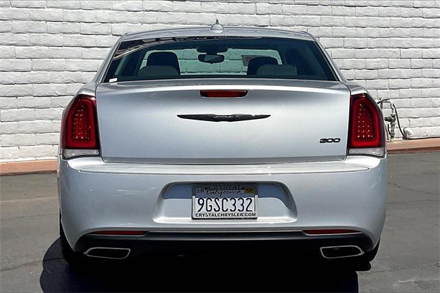 2023 Chrysler 300 Touring