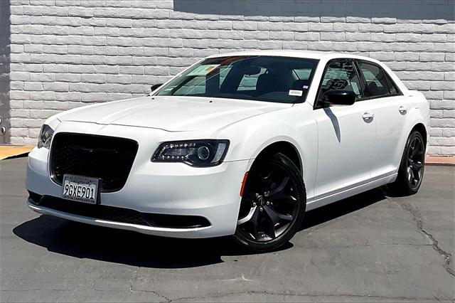 2023 Chrysler 300 Touring