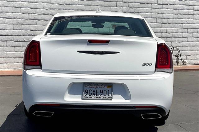 2023 Chrysler 300 Touring