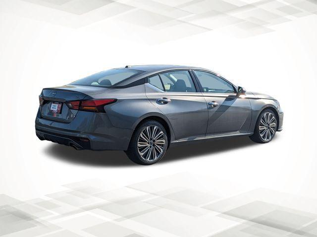 2023 Nissan Altima SL FWD