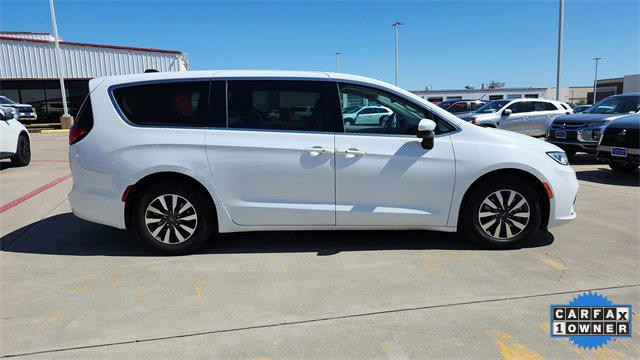 2023 Chrysler Pacifica Hybrid Touring L
