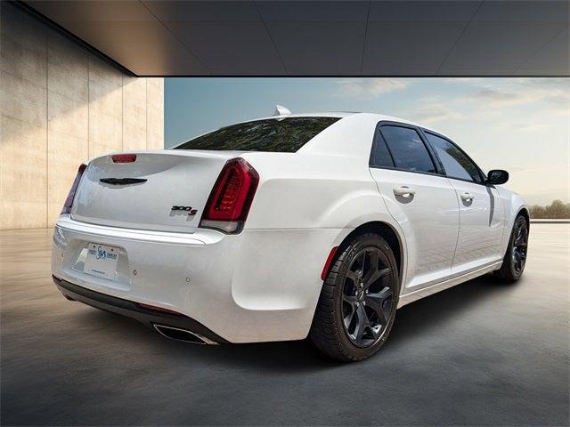 2022 Chrysler 300 S