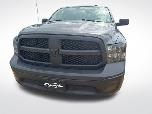 2022 RAM 1500 Classic Tradesman Crew Cab 4x4 57 Box