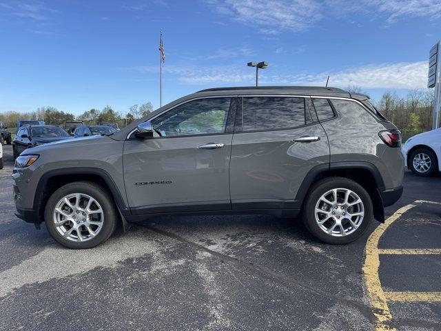 2023 Jeep Compass Latitude Lux FWD