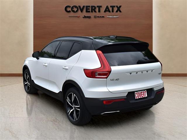 2020 Volvo XC40 T5 R-Design