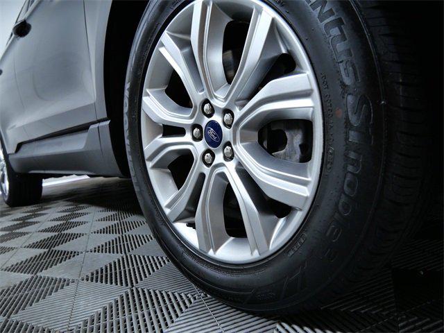 2022 Ford Edge Titanium 2022 Ford Edge Titanium