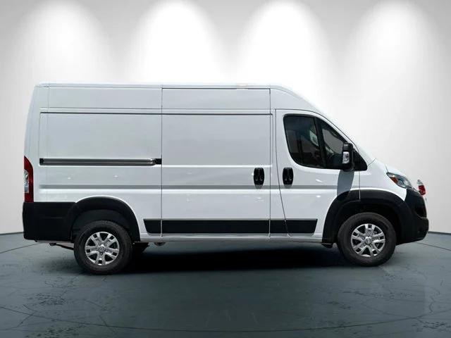 2024 RAM ProMaster 1500 Cargo Van SLT High Roof 136 WB
