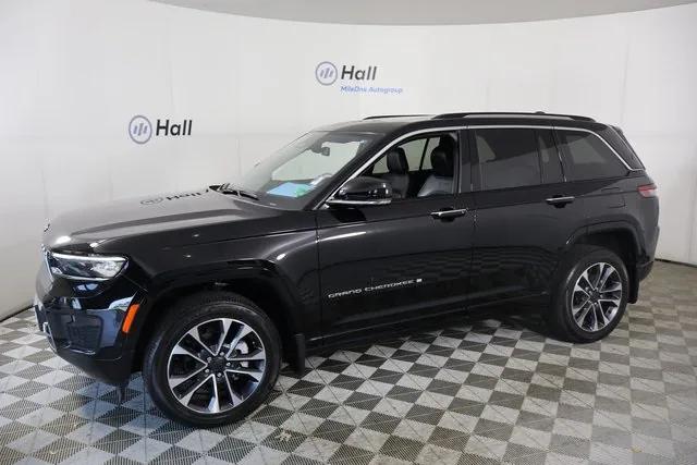 2023 Jeep Grand Cherokee Overland 4x2