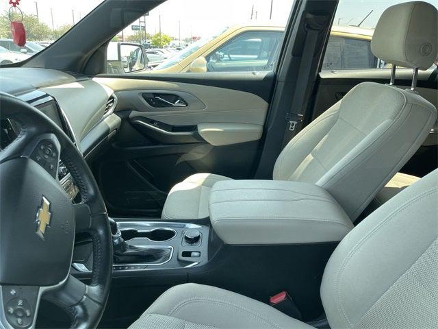 2022 Chevrolet Traverse AWD LT Cloth 2022 Chevrolet Traverse AWD LT Cloth