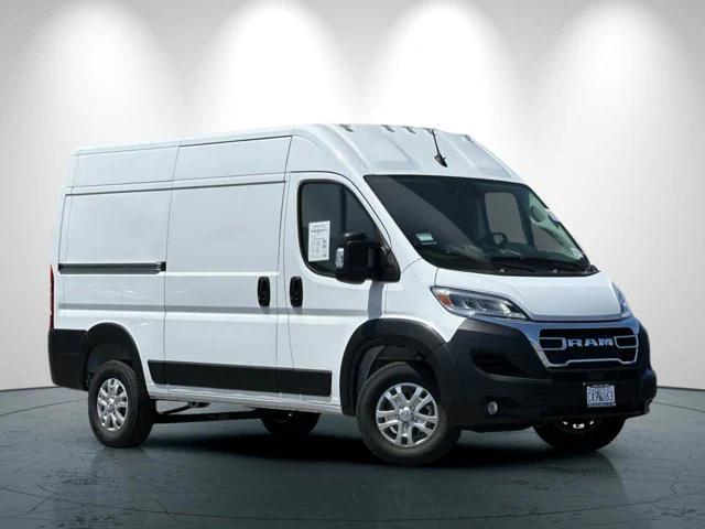 2024 RAM ProMaster 1500 Cargo Van SLT High Roof 136 WB