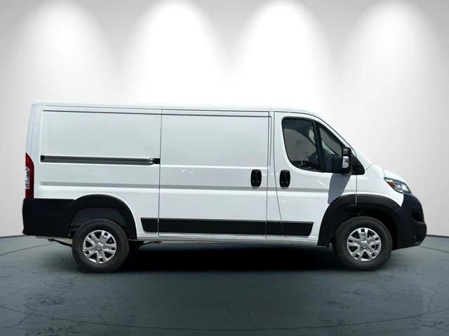 2024 RAM ProMaster 1500 Cargo Van SLT Low Roof 136 WB