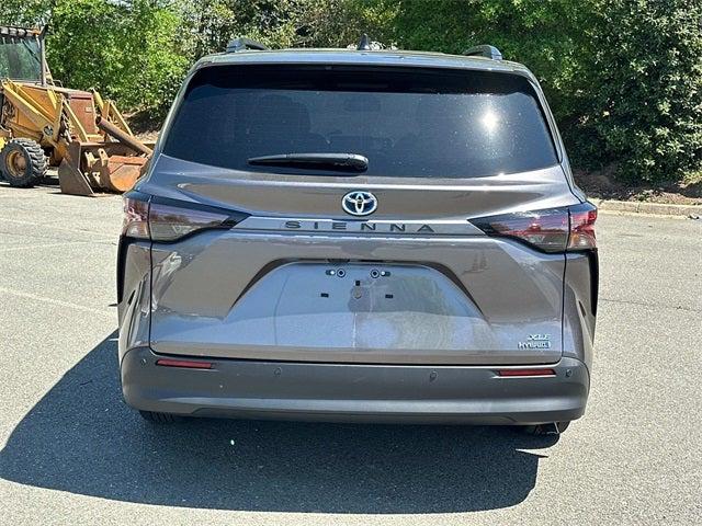 2024 Toyota Sienna XLE 8 Passenger