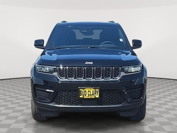 2025 Jeep Grand Cherokee Laredo X 4x4