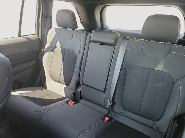 2025 Jeep Grand Cherokee Laredo X 4x4