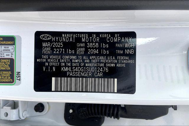 New 2025 Hyundai Elantra For Sale in Olive Branch, MS