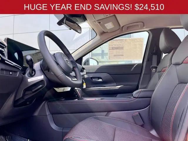 2025 Nissan Kicks SR Intelligent AWD