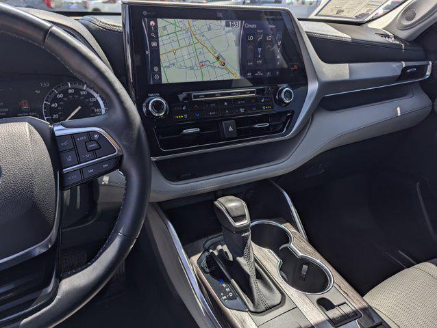 Used 2021 Toyota Highlander For Sale in Tucson, AZ