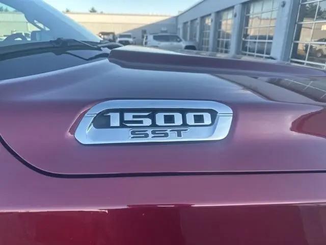 2025 Ram 1500 Laramie Crew Cab 4x4 5'7" Box