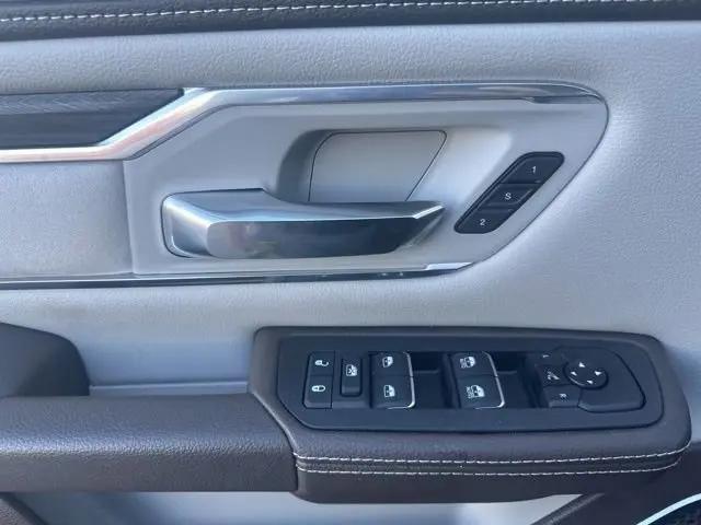 2025 Ram 1500 Laramie Crew Cab 4x4 5'7" Box