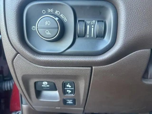 2025 Ram 1500 Laramie Crew Cab 4x4 5'7" Box