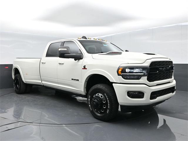 2024 RAM 3500 Limited Crew Cab 4x4 8 Box