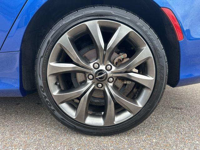 Used 2015 Chrysler 200 For Sale in Muscle Shoals, AL