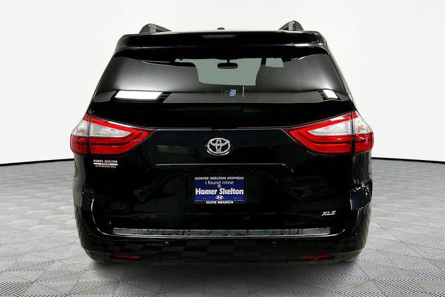 Used 2017 Toyota Sienna For Sale in Olive Branch, MS