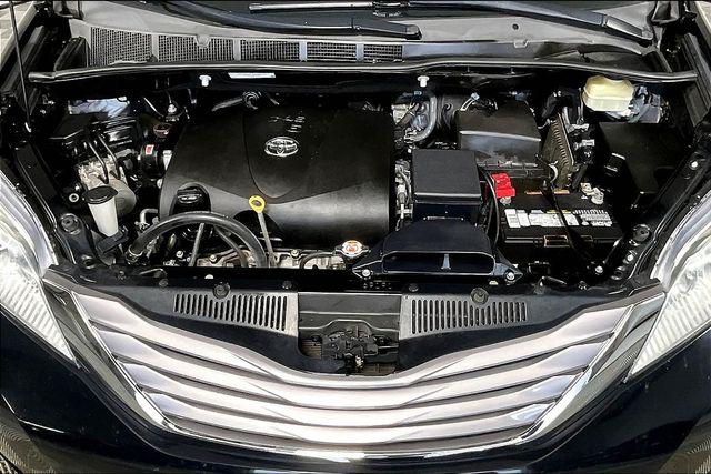 Used 2017 Toyota Sienna For Sale in Olive Branch, MS