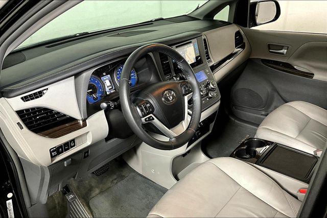 Used 2017 Toyota Sienna For Sale in Olive Branch, MS