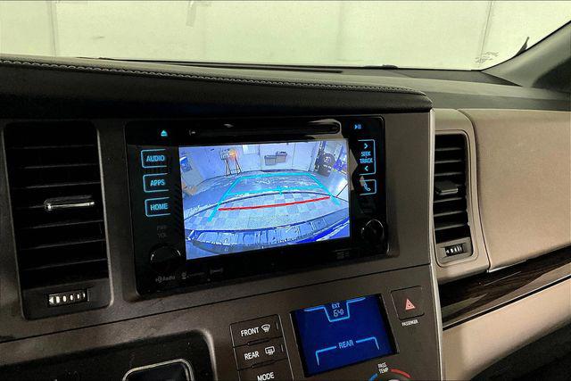 Used 2017 Toyota Sienna For Sale in Olive Branch, MS