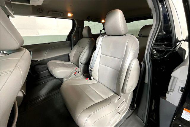 Used 2017 Toyota Sienna For Sale in Olive Branch, MS