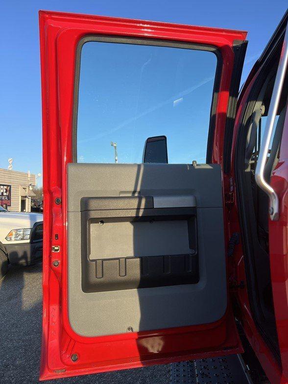 2021 Ford F-650 Base