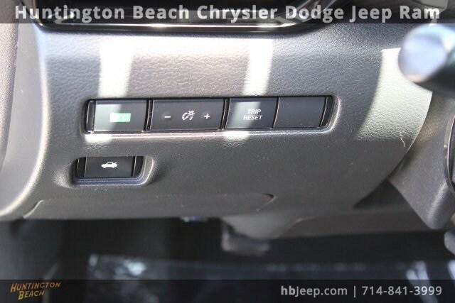 2020 Nissan Sentra SR Xtronic CVT