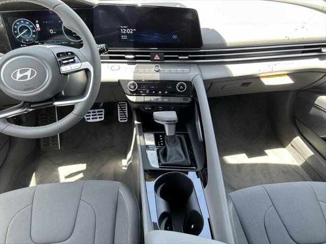 2025 Hyundai Elantra Hybrid SEL Sport