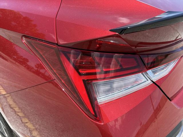 2025 Hyundai Elantra Hybrid SEL Sport