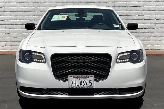 2023 Chrysler 300 Touring